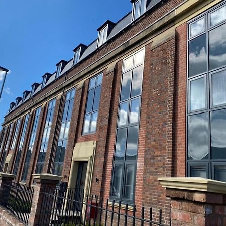 No5 At 53 - 2 Bed Apartment In Leek, Staffs Peak District Exterior photo